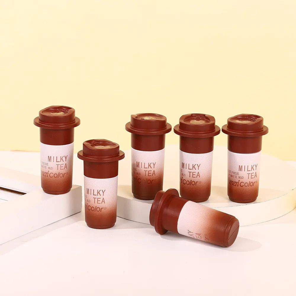 رژلب مایع مات مخملی آمری کالر طرح میلکی تی Americolor Milky Tea Lip Matte Mud